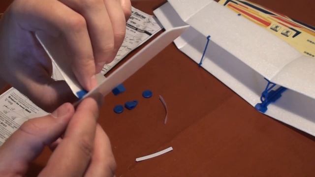 Резиномоторный самолет за 4 доллара из Китая смотреть онлайн