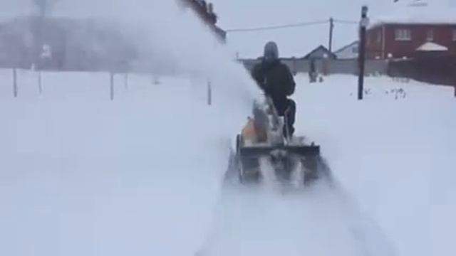 Снегопад и уборка снега смотреть онлайн