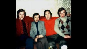 Аркадий Северный - «Сгорая, плачут свечи...»