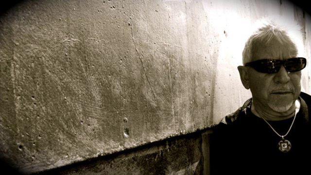 Eric Burdon - Paint it Black (20 July, 2008, Grand Prarie, Texas) смотреть онлайн