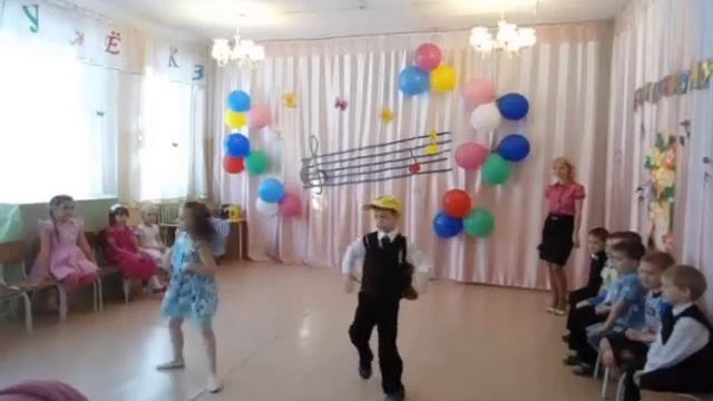 Танец "Бабочки и туристы" смотреть онлайн