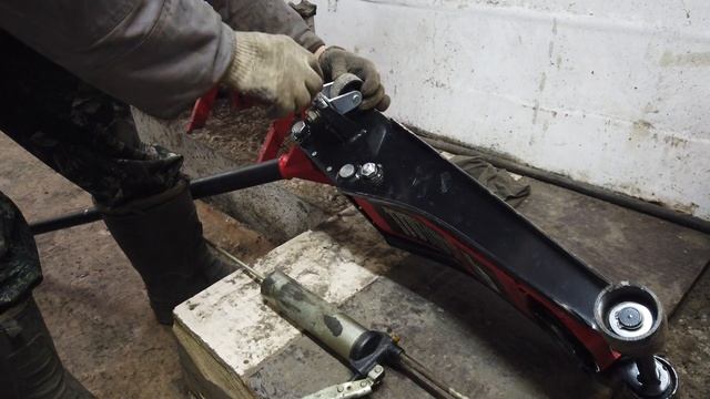 подкатной домкрат на 4 тонны. смотреть онлайн