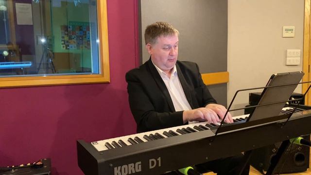 In dreams - cover with a choir setting on D1 Korg piano смотреть онлайн