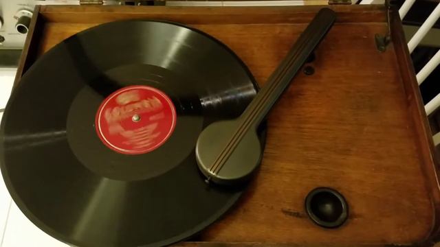 Dimme A Chi Pienze..Carlo Buti..General Electric Phonograph Model H-639..1937 смотреть онлайн