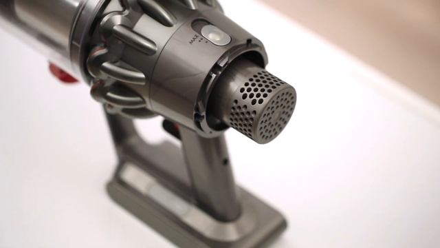 Maintanence tips for your Dyson Cyclone V10™ cordless vacuum смотреть онлайн