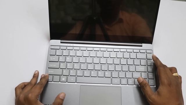 MarQ by Flipkart Falkon Aerbook Core i5 8th Gen Unboxing telugu | laptop under 40000 смотреть онлайн
