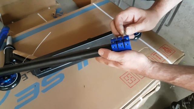 Как собрать трюковой самокат KMS 411 Видео Резьбовая компрессия.