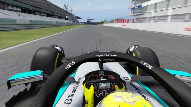 I drove the new 2024 Mercedes F1 car | Assetto Corsa смотреть онлайн