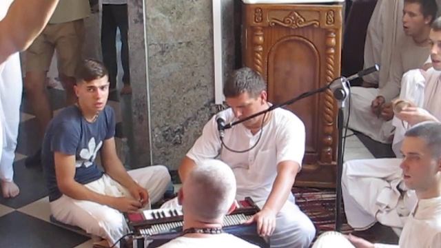 ЕМ Махачандра прабху | Вечерний киртан | Шри Баларама Пурнима смотреть онлайн