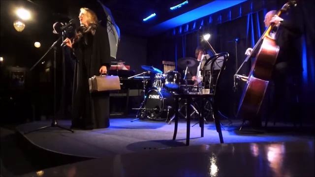 ЮЛИЯ РУТБЕРГ - "ВСЯ ЭТА СУЕТА" - "КУДА ТЫ СКАЧЕШЬ, МАЛЬЧИК?" - Арт - Кафе театра Вахтангова, смотреть онлайн