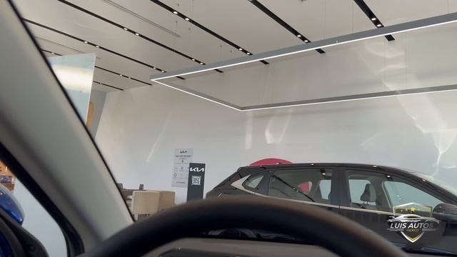 Kia K3 Hatchback LX Versión Básica смотреть онлайн