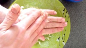 Как сделать руки мягкими/ Пилинг/ В домашних условиях /Мягкие руки