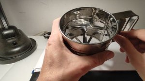 Ремонт просеивателя для муки. Простой способ восстановления работоспособности ручного просеивателя.