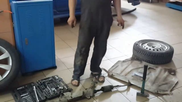 Тугой руль или почему быстро выходит из строя новый гидроусилитель руля. смотреть онлайн
