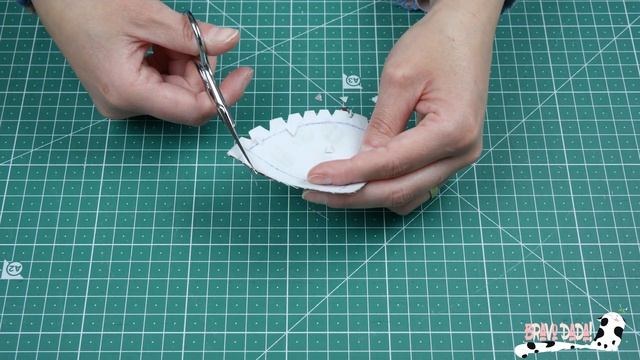 DIY How to Make a Fabric Corner Bookmark | 2 Sizes | Sewing Tutorial | Free Templates | Bravo Dada! смотреть онлайн