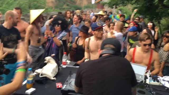 Thrasher live on the Great Wall of China Ying Yang Festival 2017 смотреть онлайн