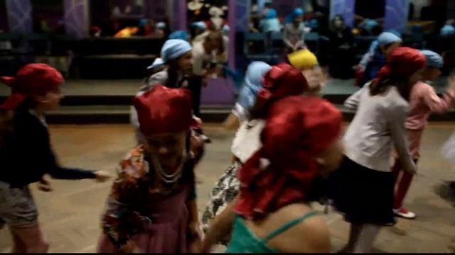 Новогоднее представление "ДедМорозное кино" смотреть онлайн