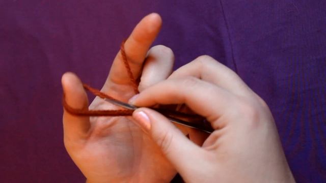 Школа вязания. КРЕСТООБРАЗНЫЙ НАБОР ПЕТЕЛЬ смотреть онлайн