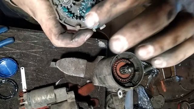 Ремонт стартера на Mazda Tribute смотреть онлайн