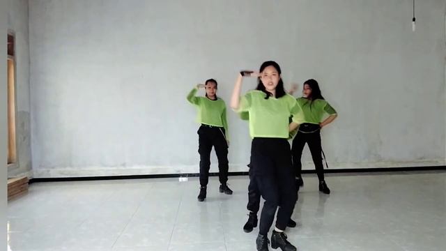AESPA 'BLACK MAMBA' DANCE COVER смотреть онлайн