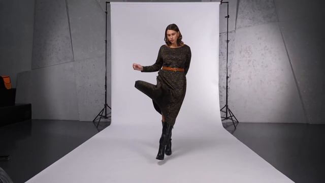 Изящный повседневный образ LALIS | Стильное платье с абстрактным принтом | Тренды осень-зима 2021 смотреть онлайн