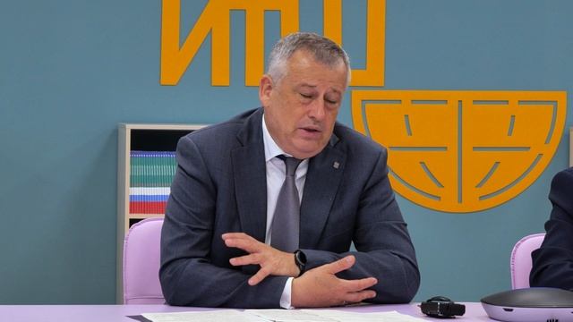 Прямая связь губернатора Ленинградской области с образовательными учреждениями региона смотреть онлайн