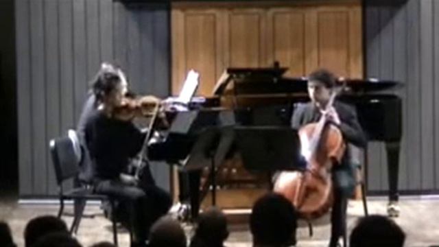 Chopin : Piano Trio op.8 : Allegro con fuoco смотреть онлайн