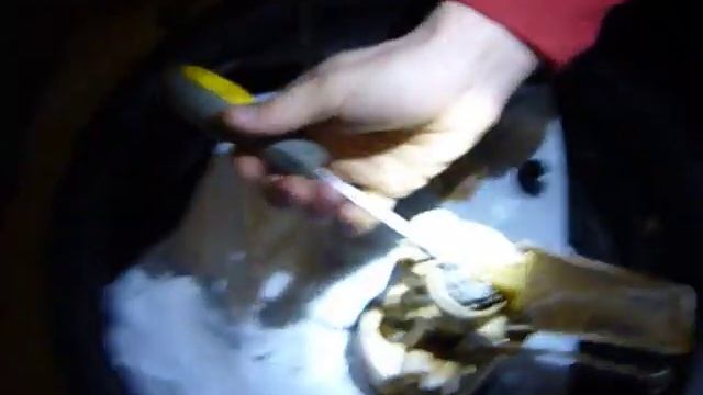 2001 toyota corolla 1.8 4 cly 130hp fuel filter change ...Noticed we get way better fuel mileage . смотреть онлайн
