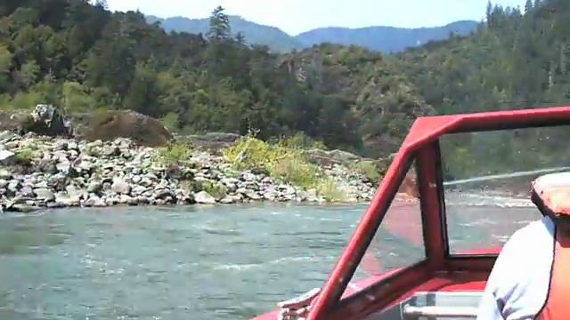 Wild Rapids! смотреть онлайн