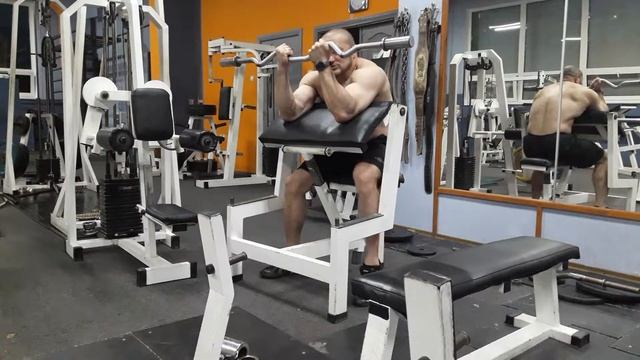 ЛИКБЕЗ . БИЦЕПС свободным отягощением. смотреть онлайн