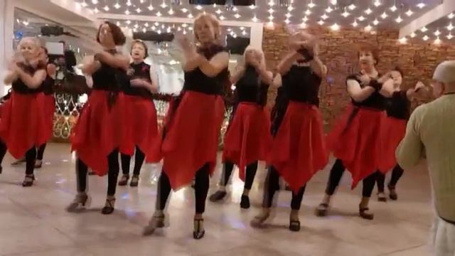 Танец "Perhaps" от студенток танцевального курса Дива-латина УЗВ смотреть онлайн