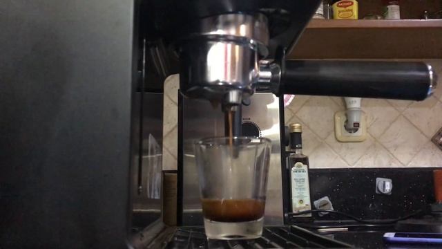 Delonghi ECP 31.21 (Non-Pressurized Filter) + Hario Mini Slim Plus (3 Clicks) смотреть онлайн