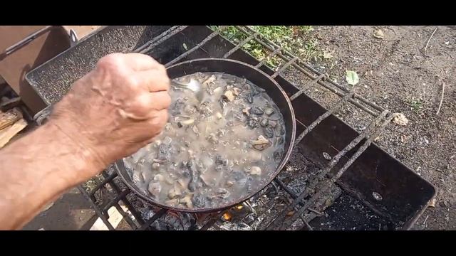 ЖАРЕНЫЕ ГРИБЫ с луком ! Как правильно жарить шампиньоны? смотреть онлайн