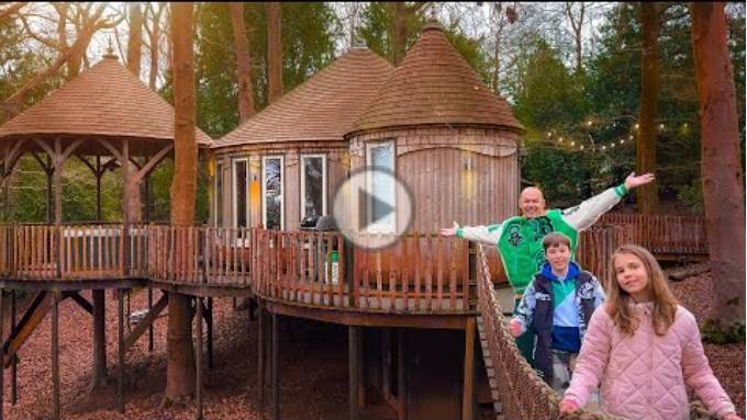 ЦЕЛЫЙ ДЕНЬ В ДОМИКЕ НА ДЕРЕВЕ С ДЖАКУЗИ смотреть онлайн