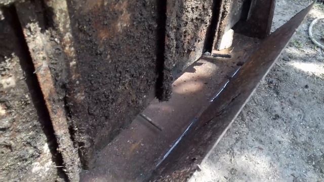 Бункерная кормушка в откорме спустя 3 года. Вынужденный ремонт кормушки у свиней. смотреть онлайн
