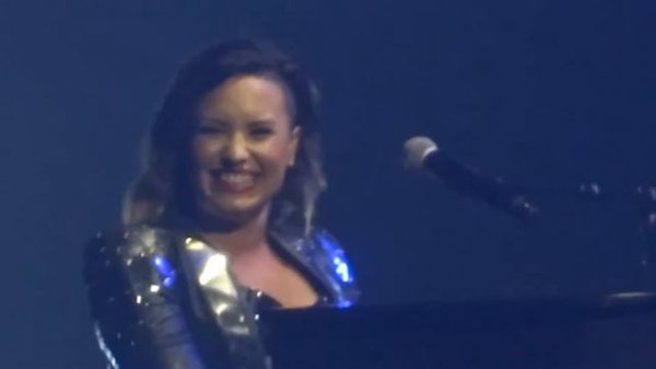 Demi Lovato Demi world tour (full show)