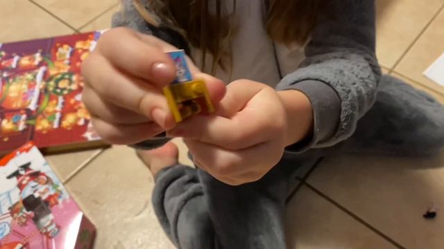 VLOGMAS DAY 4 | What are those naughty elves up to? смотреть онлайн