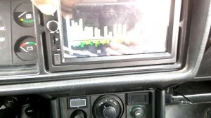 ВАЗ-2107  2 дин магнитола.