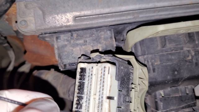 Ford 6.7 DIESEL - BATTERY WARNING LIGHT ON | Common Wiring Problem - HOW TO | смотреть онлайн