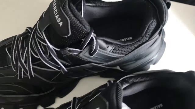 Balenciaga Track Trainers Mesh Sneaker Review смотреть онлайн