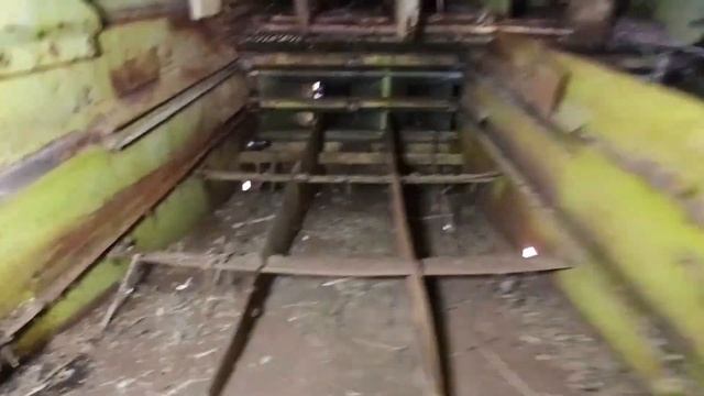 Разбираем CLAAS 106. ЧАСТЬ 1 колеса, решета, клавиши, стрясная доска смотреть онлайн