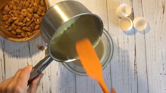 Торт безе с кофейным кремом и грильяжем по рецепту Ирины Чадеевой смотреть онлайн