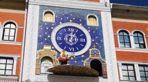 Йошкар-Ола - часы ослик с иконой Божией Матери «Троеручица»