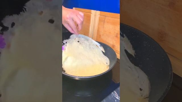 Блины с начинкой из ягод с СЕКРЕТОМ! Самые вкусные блины, нежные, как в ресторане. #рецепт #блины смотреть онлайн