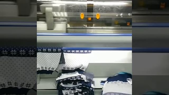 Новые свитера с оленямиНовые свитера с оленями