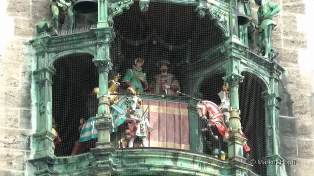 Glockenspiel München Marienplatz HD - Munich carillon HD смотреть онлайн