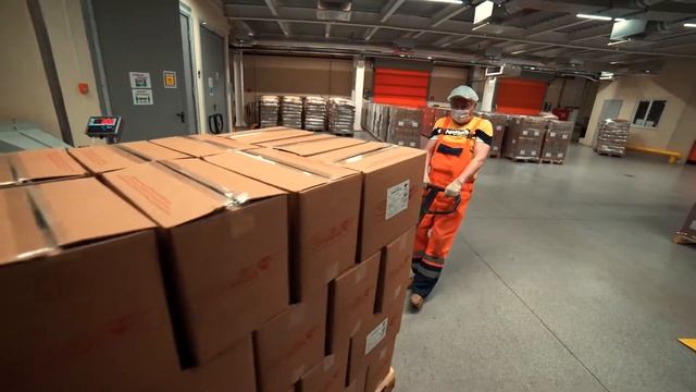 Как делают шоколад? Экскурсия на производство смотреть онлайн