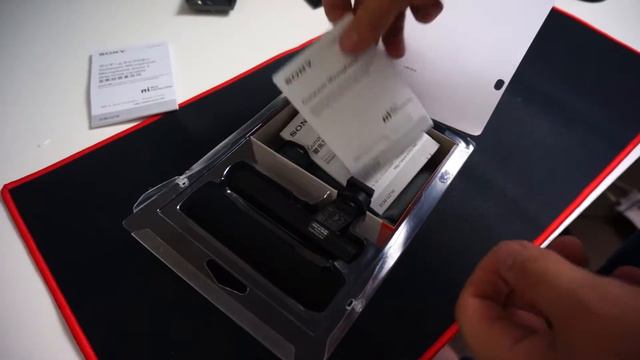 Unboxing Sony ECM-GZ1M Zoom Microphone смотреть онлайн