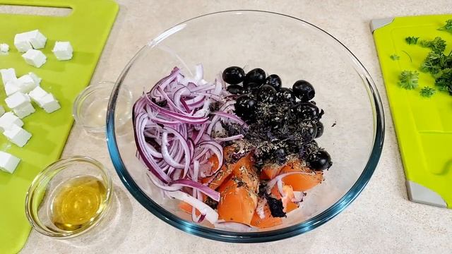 САЛАТ С СЫРОМ ,,ФЕТА,, - просто и питательно смотреть онлайн