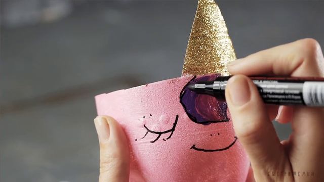 ДЕТСКИЕ КАШПО ИЗ ПЛАСТИКОВЫХ БУТЫЛОК СВОИМИ РУКАМИ смотреть онлайн